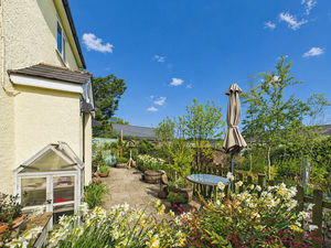 Patio- click for photo gallery